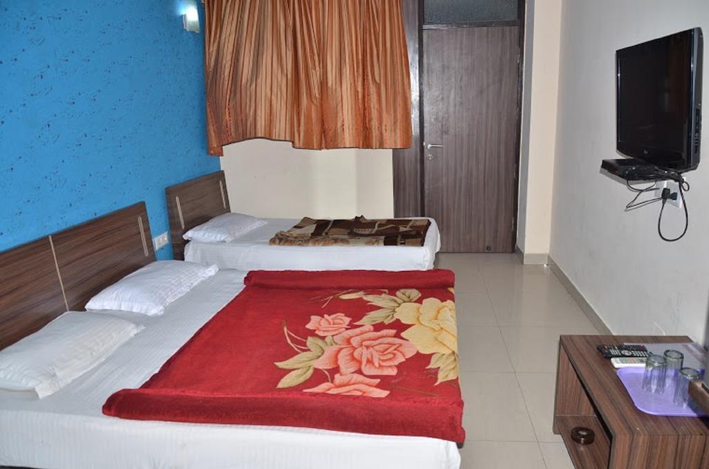 Hotel Durga International Yeni Delhi Dış mekan fotoğraf