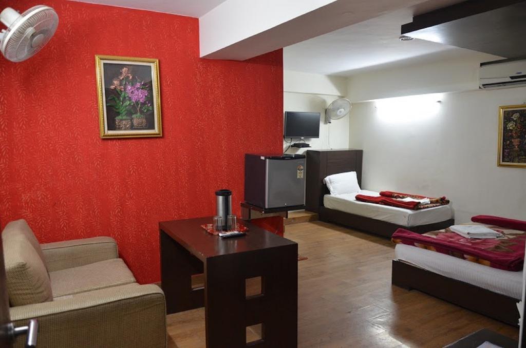 Hotel Durga International Yeni Delhi Dış mekan fotoğraf