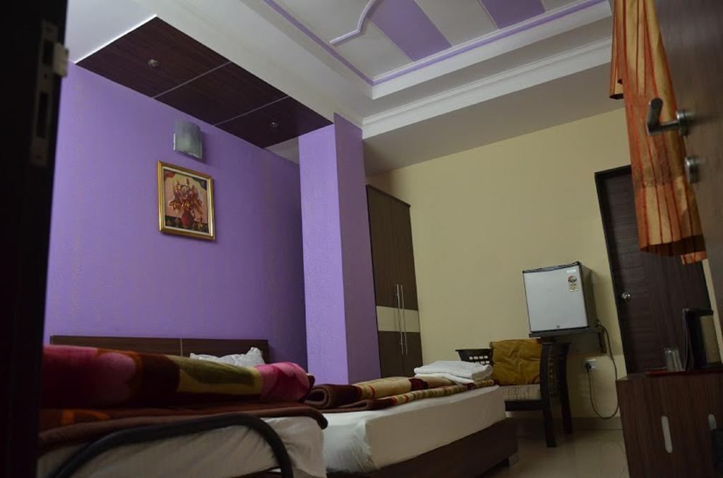 Hotel Durga International Yeni Delhi Dış mekan fotoğraf