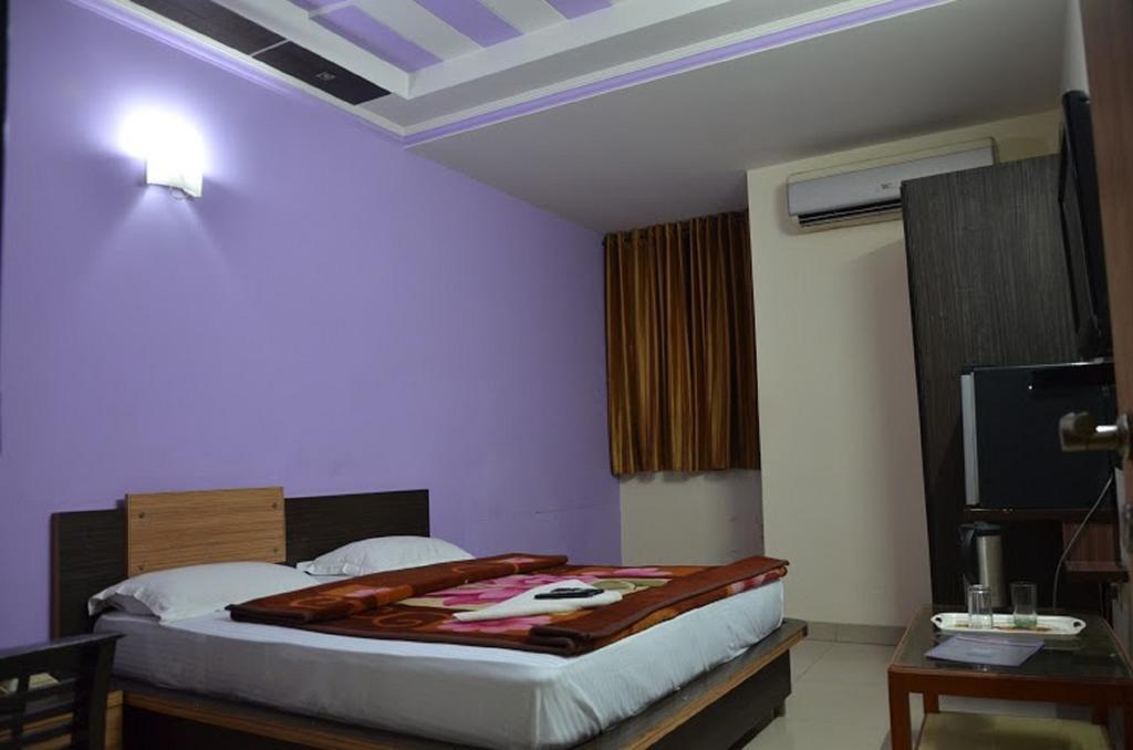 Hotel Durga International Yeni Delhi Dış mekan fotoğraf