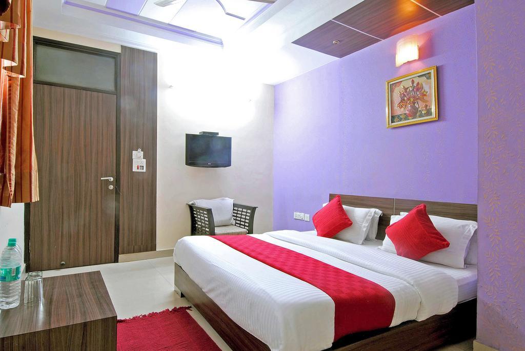 Hotel Durga International Yeni Delhi Dış mekan fotoğraf
