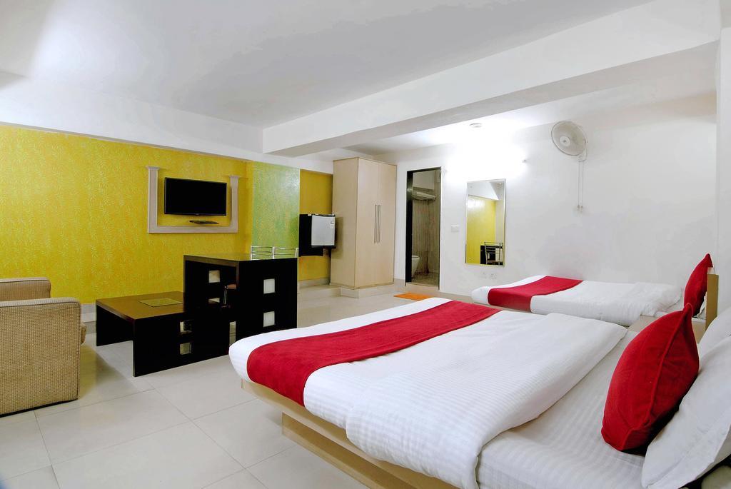 Hotel Durga International Yeni Delhi Dış mekan fotoğraf