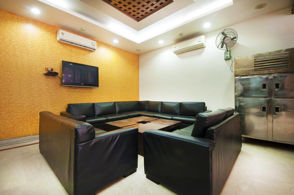 Hotel Durga International Yeni Delhi Dış mekan fotoğraf