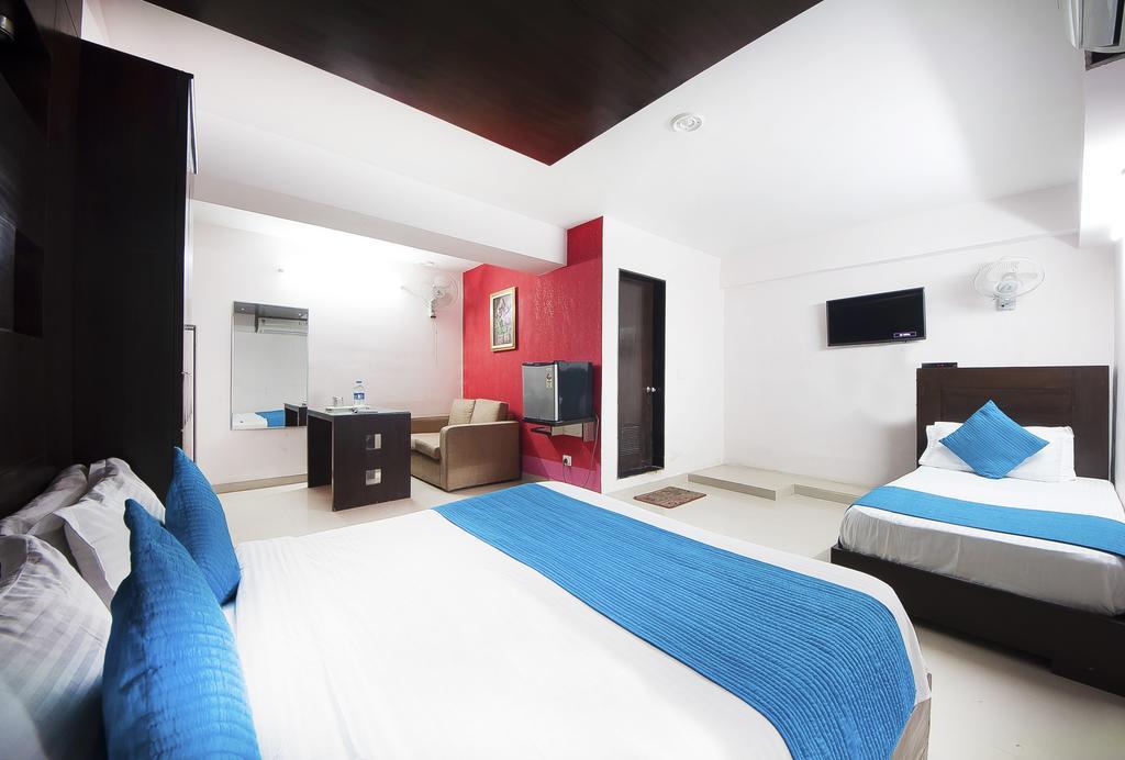 Hotel Durga International Yeni Delhi Dış mekan fotoğraf